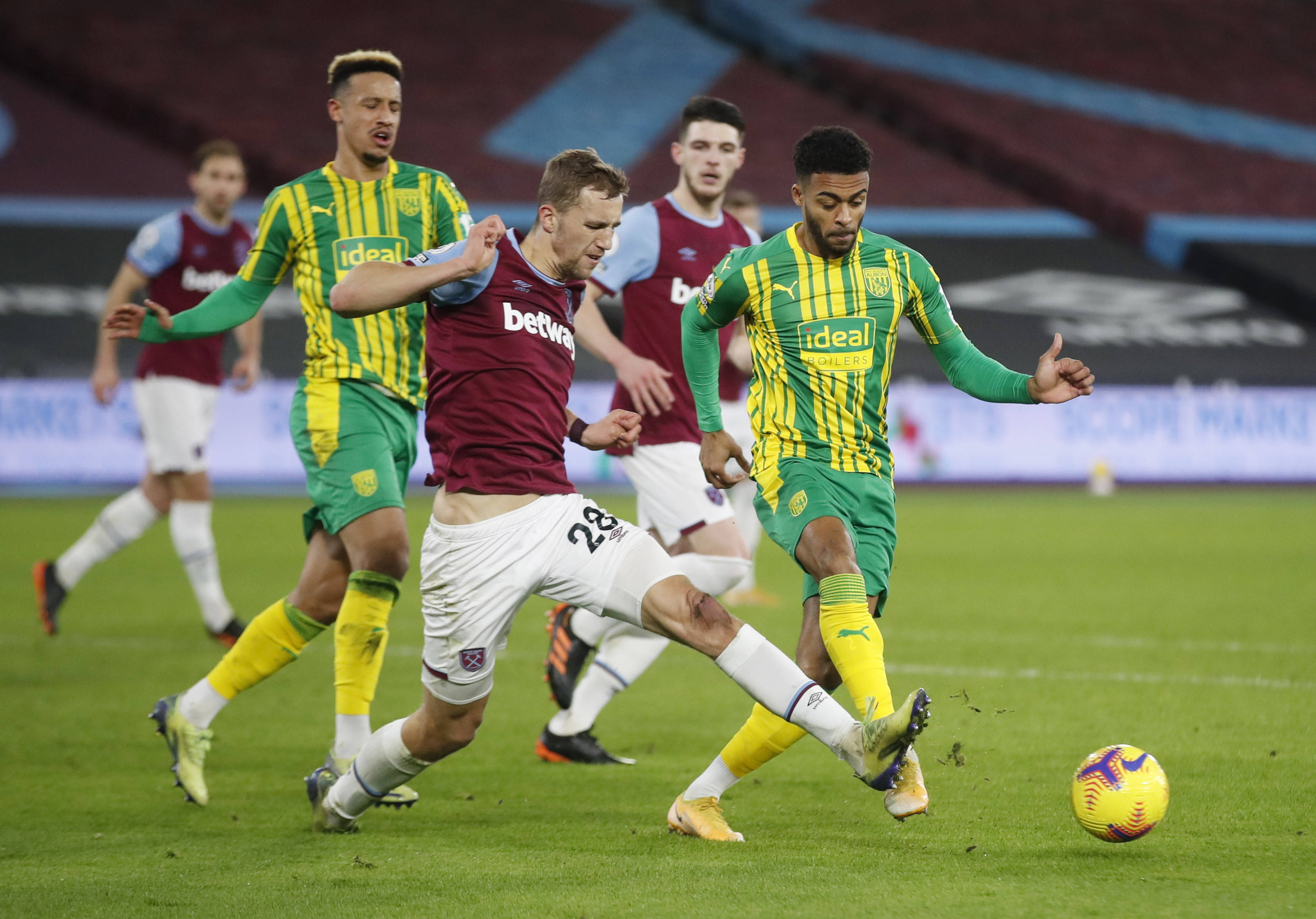 围浓厚的日 围浓厚的日